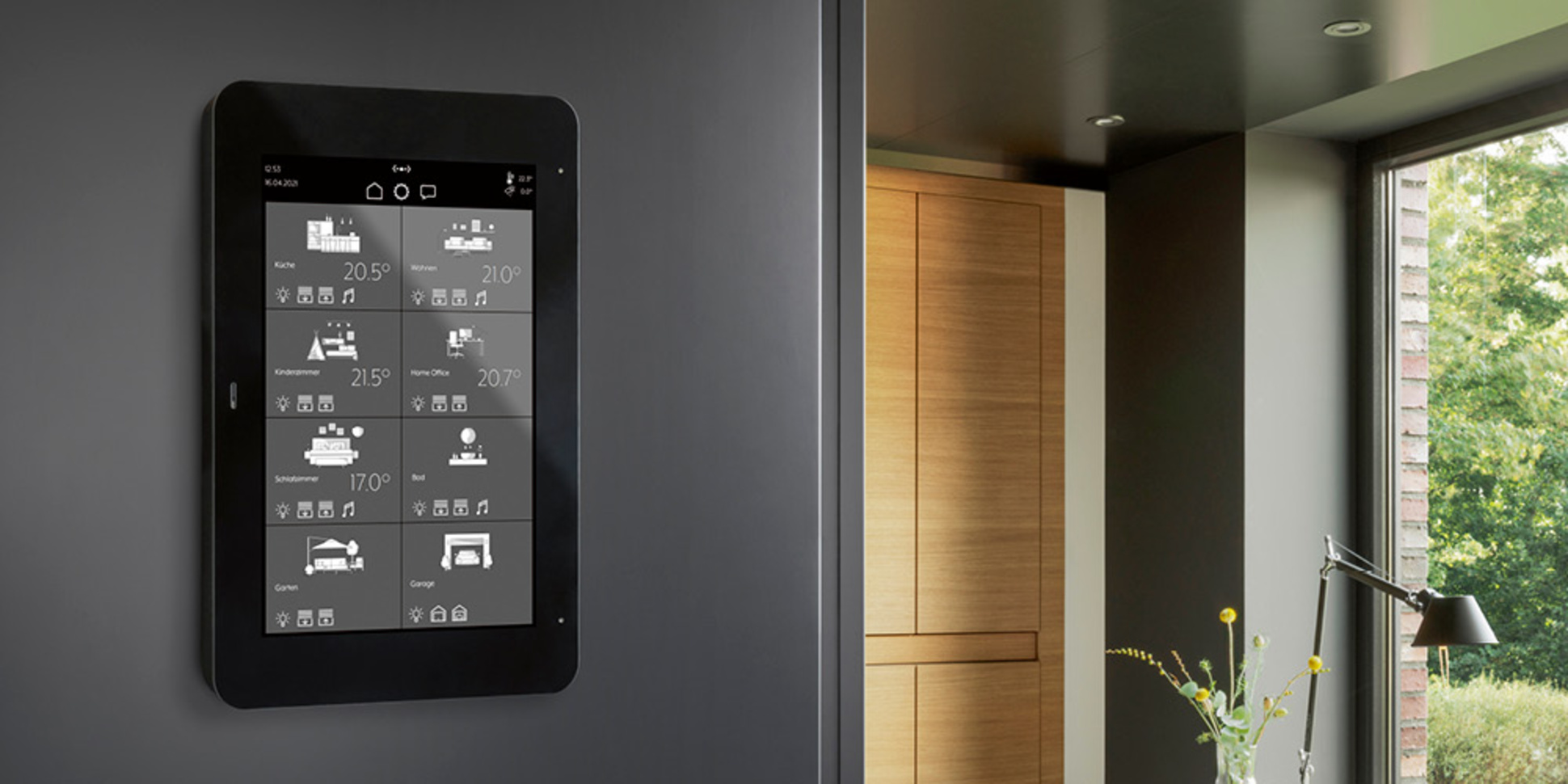 JUNG Smart Panel 8 bei Elektro Kempf in Wertheim